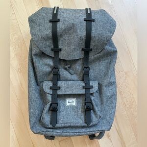 Herschel Little America Mid Volume Backpack